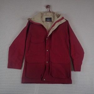 Vintage The Woolrich Womans Red Rain Winter Jacket w/ Attached Hood Size: Small